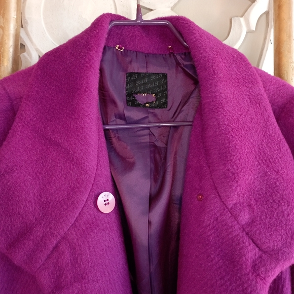 Korean Lightweight Wool Coat - Picture 4 of 16